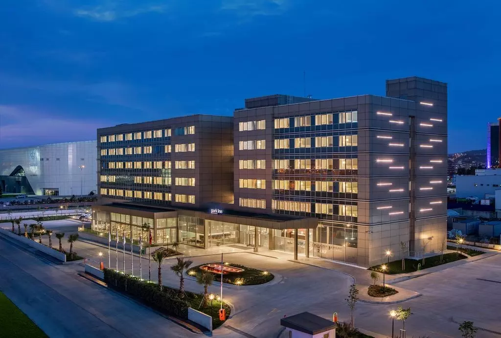 hotel park inn radisson samsun_shabavizparvaz_01.jpg